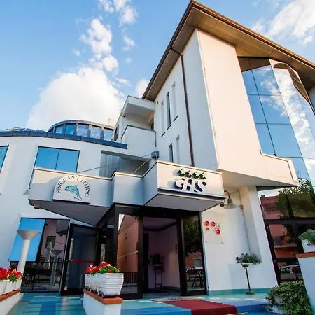Sirena - Otel 4*