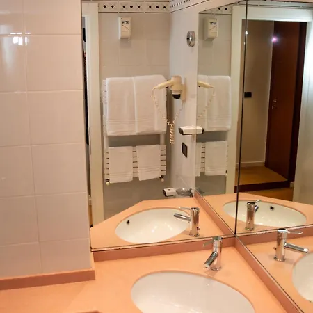 Sirena - Otel 4*
