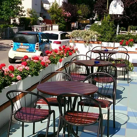 Sirena - Otel 4*