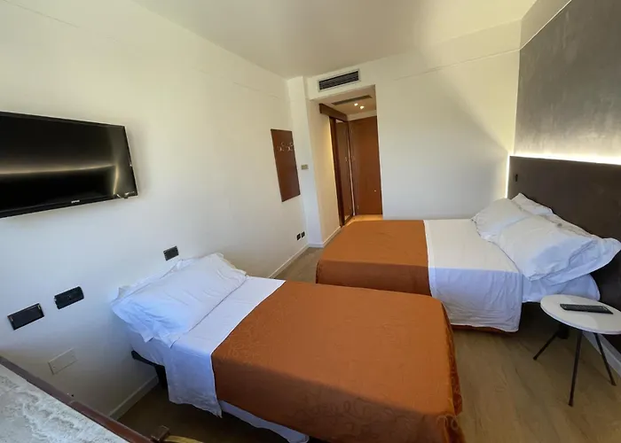 فندق Sirena - 4*