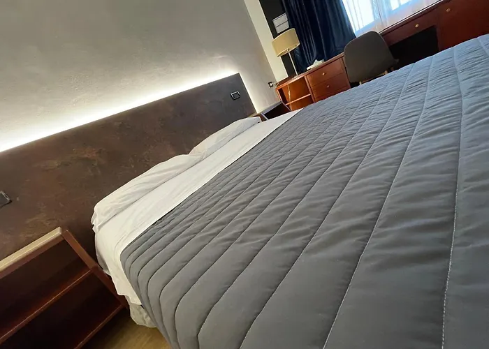 فندق Sirena - 4*